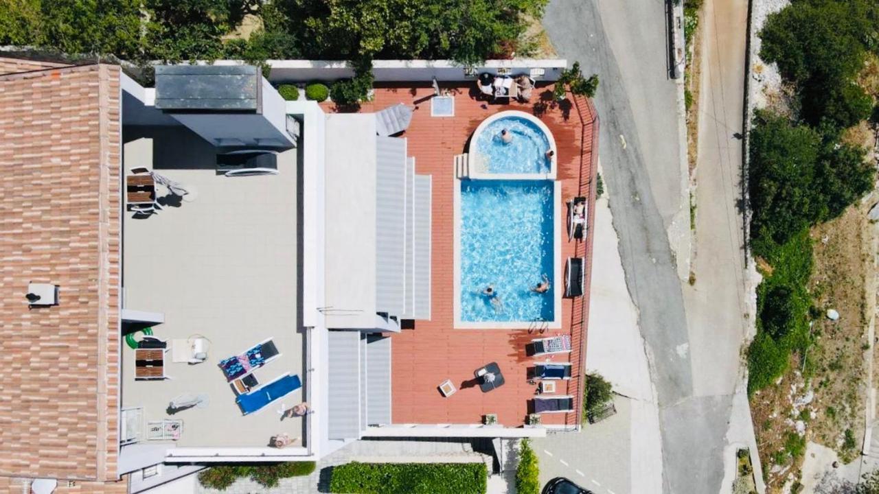 Apartments Villa Manda نوفي فينودولسكي المظهر الخارجي الصورة